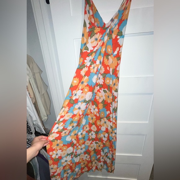 🔸SOLD🔸Orange Floral Cutout Cross Back Dress - Picture 2 of 7